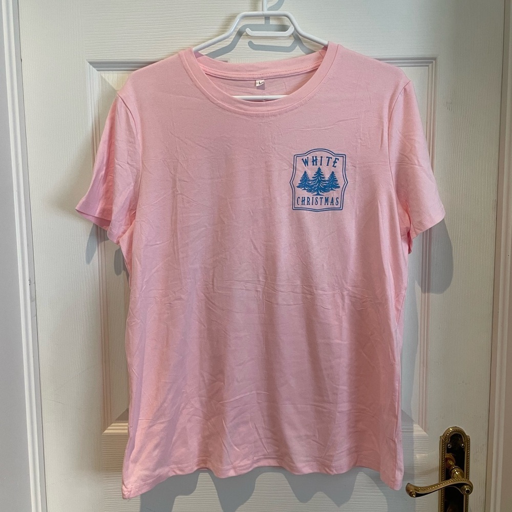 BNWOT Christmas tee